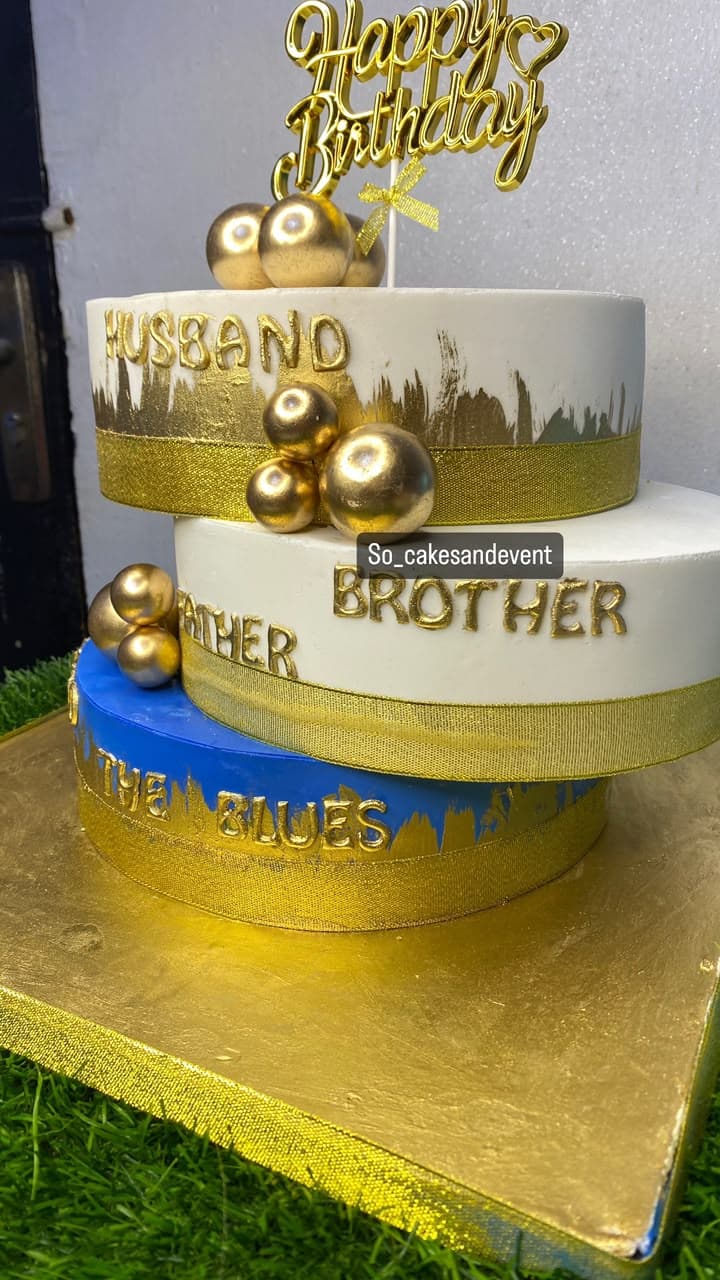 Custom Cakes